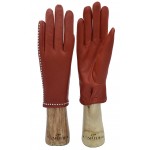 Guanto donna in vera pelle nappa foderato cashmere con borchie nickel sul dorso.